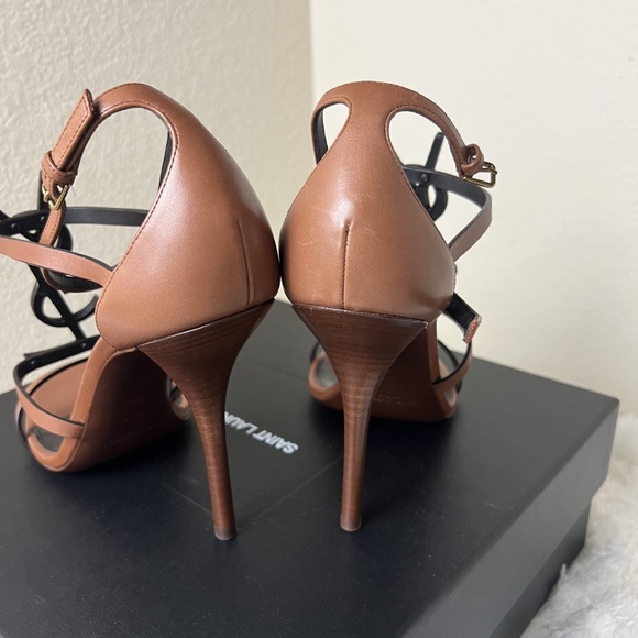 Saint Laurent Cassandra Patent Leather T-Strap Sandals Women's Size: 9 | IT 40 - Picture 5 of 8